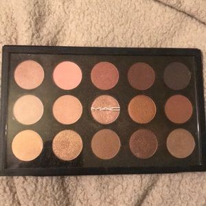 Mac Cosmetics x15 palette